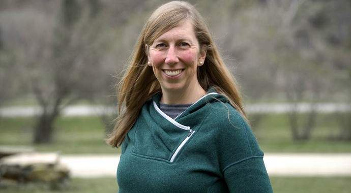 McKinnon, Becky