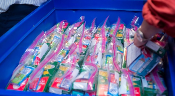 Donate Now to the Weekend Snack Pack Program