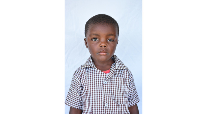 Sponsor Abraham Chapalwendo