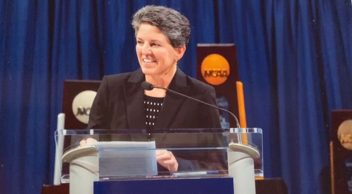 JAN R. GENTRY ENDOWED MEMORIAL SCHOLARSHIP