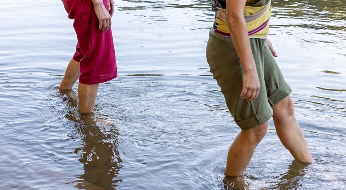 Braiding Time, Memory and Water