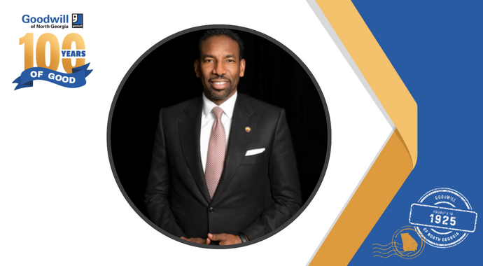 Mayor Andre Dickens