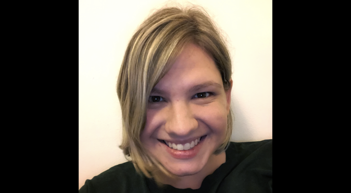 Stephanie Cates (Romania)